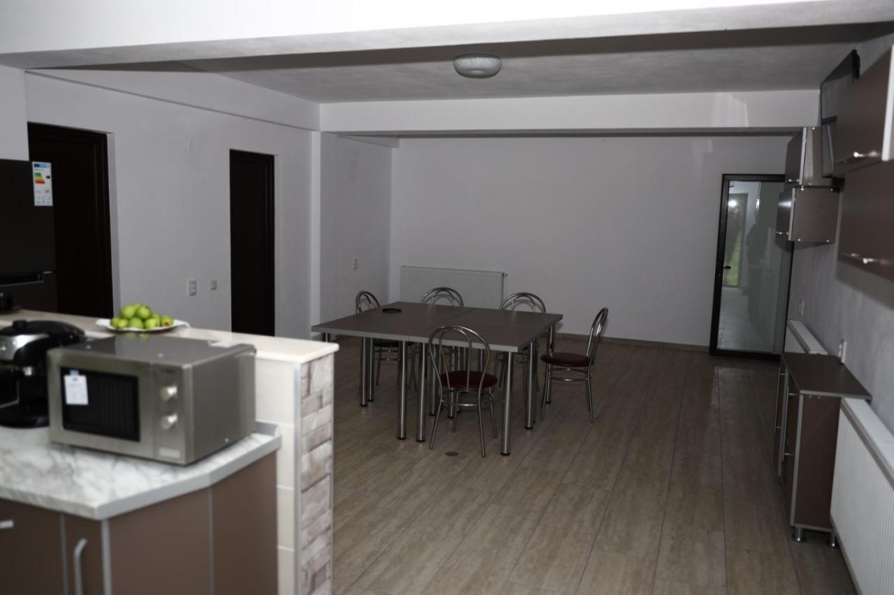 Hatasul Bunicului Arefu Exteriör bild